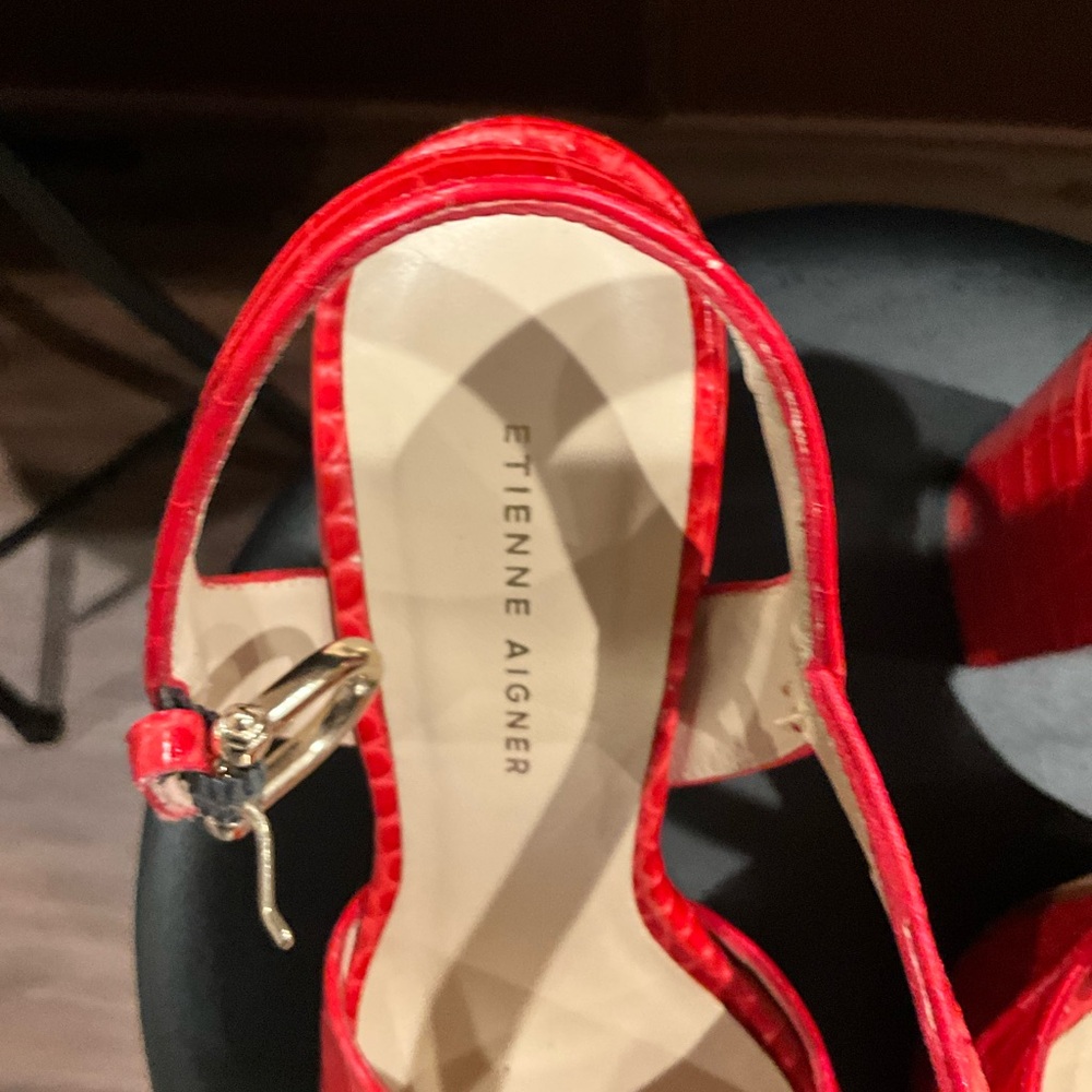 Etienne Aigner Red Croc-Embossed Heels - Picture 3 of 4
